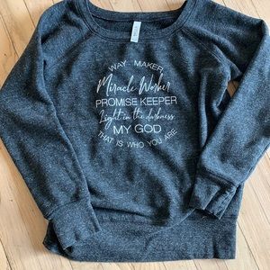 Women’s sweatshirt. Size small.